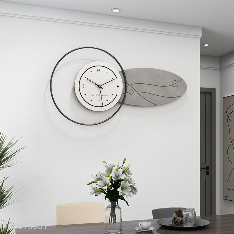 Factory price European style iron art wall clock silent quartz clock