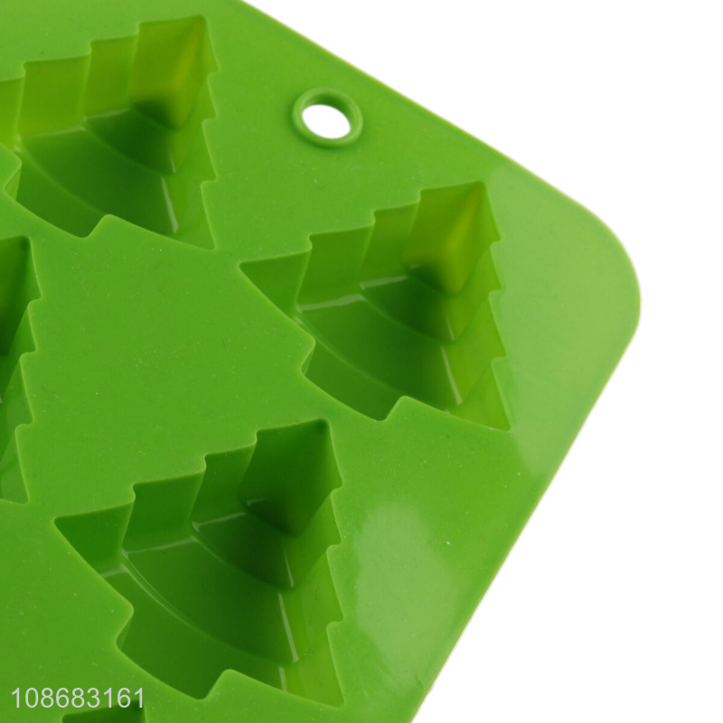 Wholesale Christmas tree shaped silicone molds for candy chocolate jello pudding