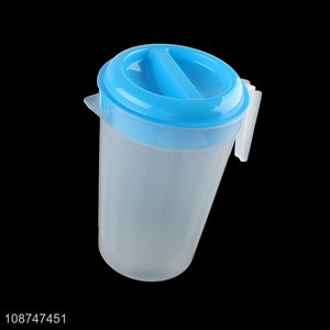 Wholesale large capacity unbreakable food grade plastic water pitcher with lid