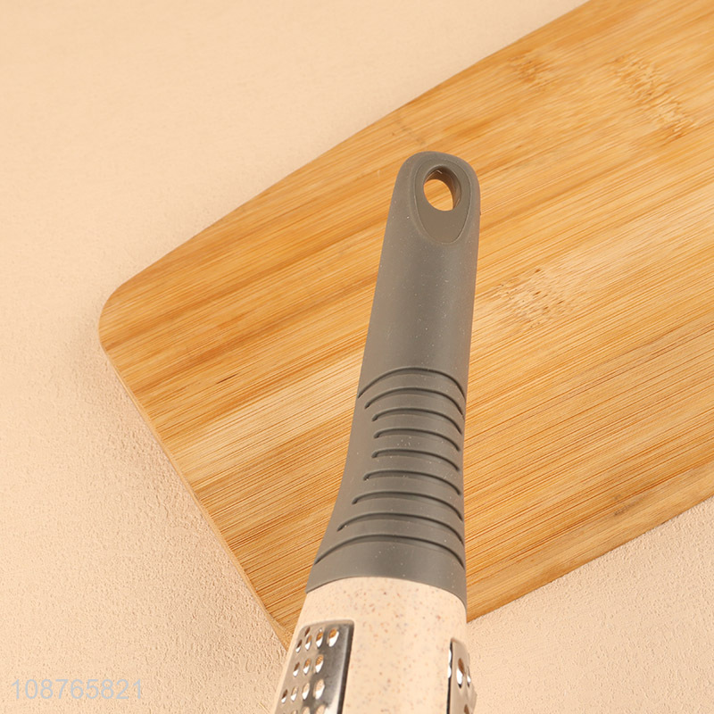 Yiwu market handheld kitchen vegetable grater