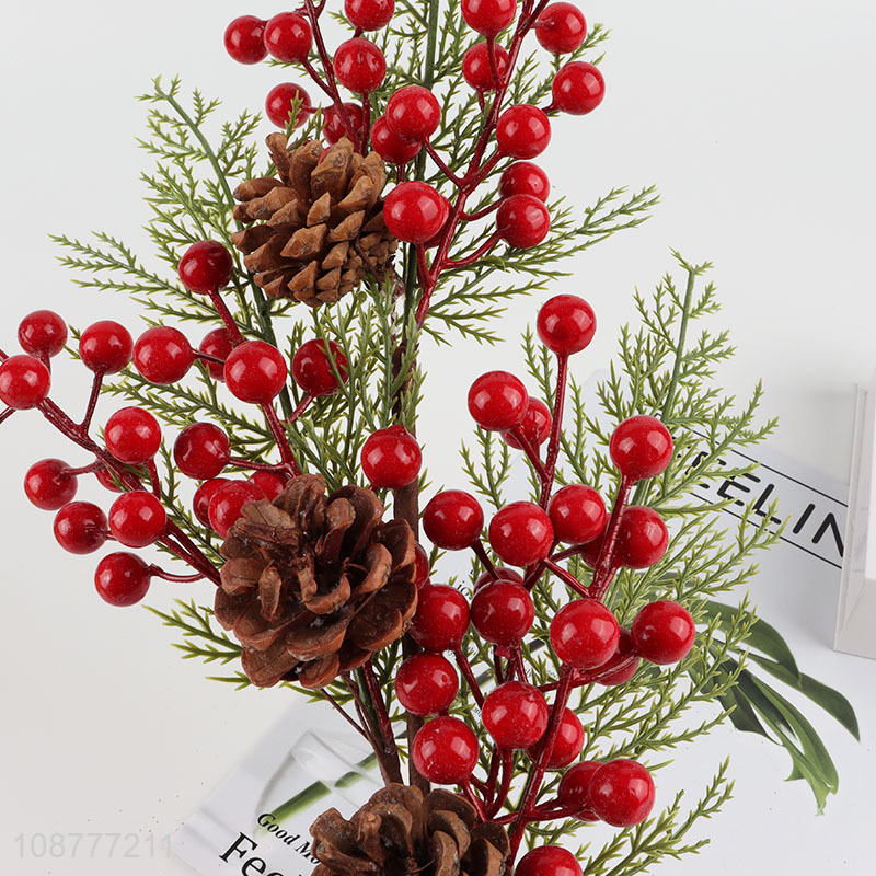 High quality red berries christmas pine needles