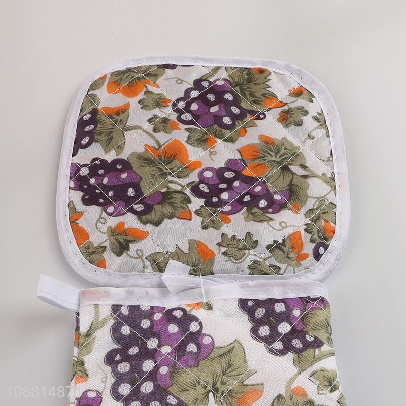 Yiwu market home kitchen oven mitt and heat pad set