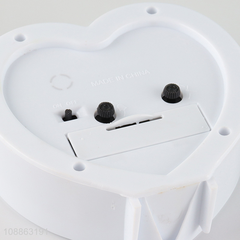 Top quality heart shape alarm clock desk clock for sale