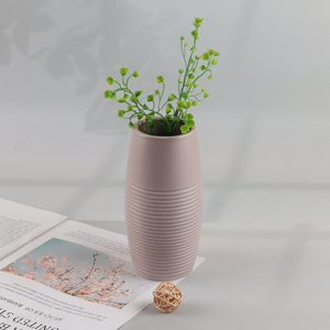Online Wholesale Ceramic Vases for Tabletop, Shelf & Console Decor