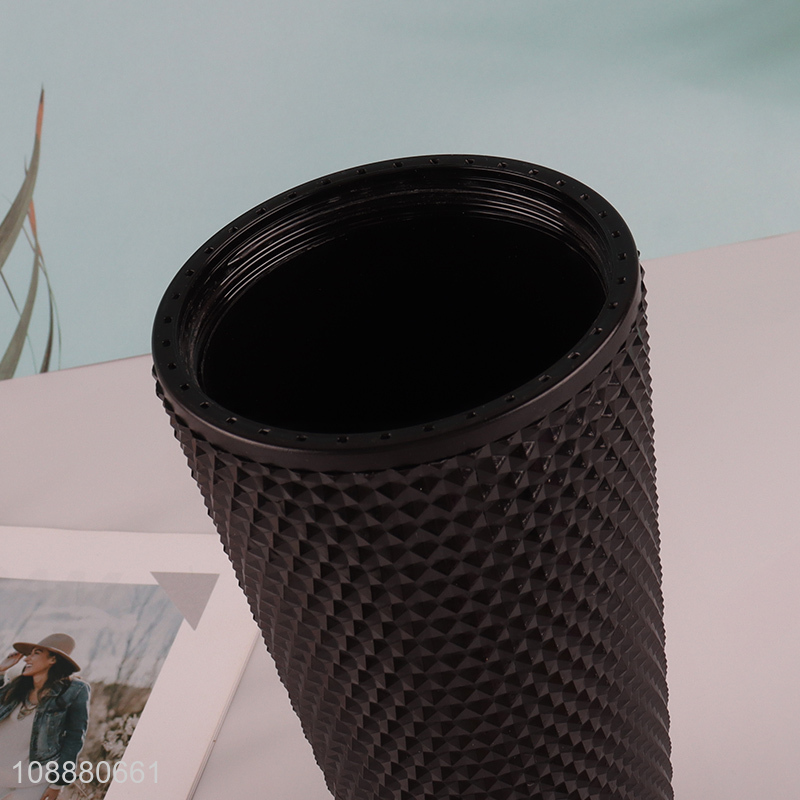 Top selling black 680ml black plastic water cup straw cup wholesale