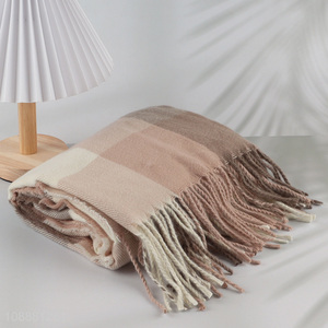 China wholesale women's winter scarf soft plaided scarf fringe scarf