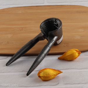 Good quality kitchen gadget nut cracker walnut clip