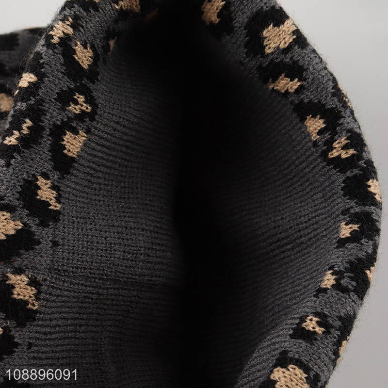 Good quality winter warm hat leopard pattern knitted beanie hat