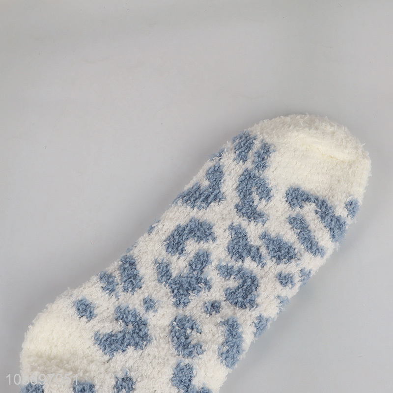 Best selling leopard fuzzy socks winter sock for ladies