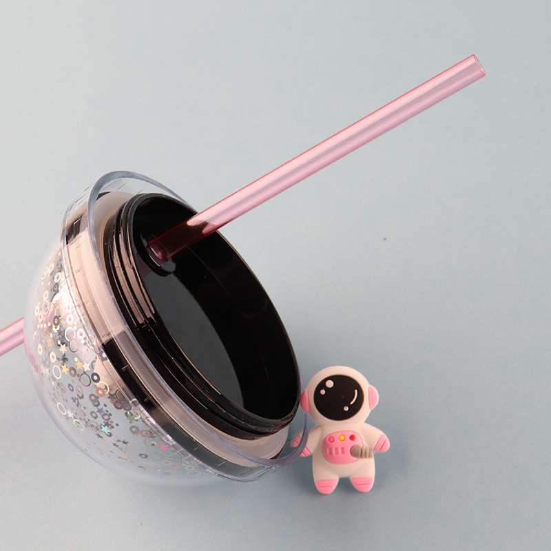 China supplier multicolor plastic water cup straw cup with light