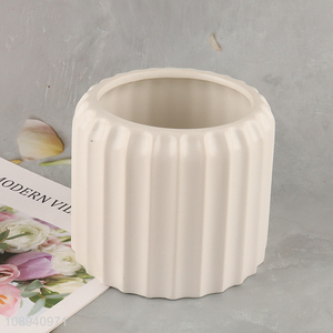 Hot items white ceramic home decor flower vase for sale