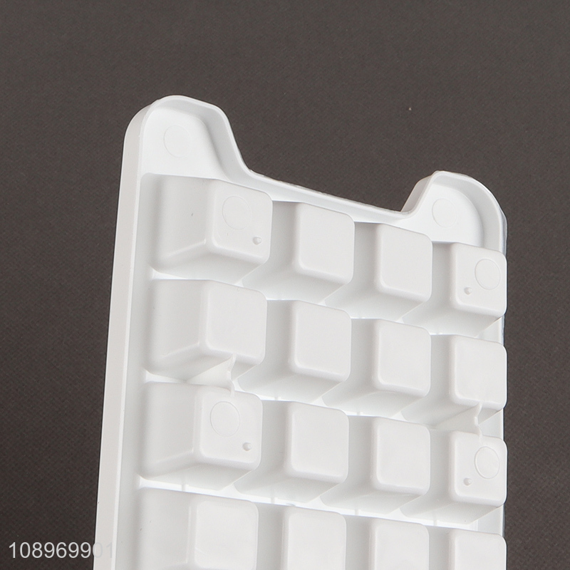 Factory supply sealing ice cube tray mold storage box for fridge