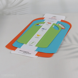 Online Wholesale 3PCS Flexible Food Grade Plastic Cutting Board Mat Set