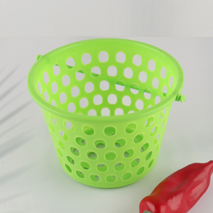 New Product Small Hollowed Out Portable Plastic Storage Basket with Handle