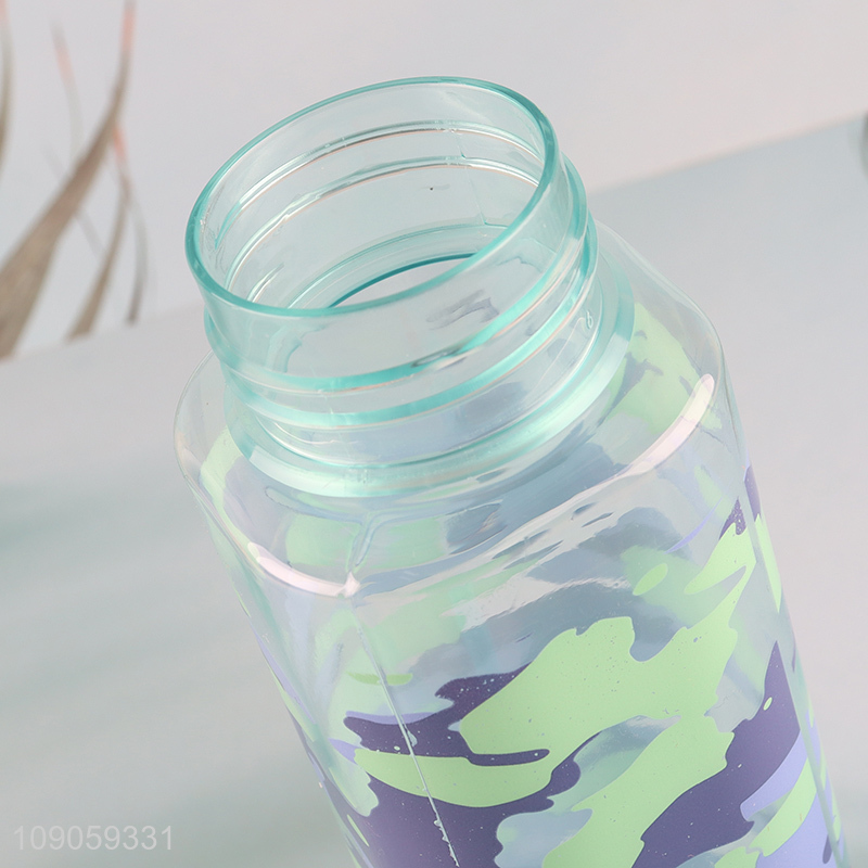 Wholesale 700ML Camouflage Water Bottle Portable Water Bottle with Silicone Straw