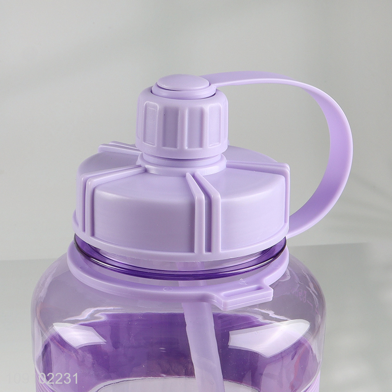 New arrival portable 2000ml plastic water bottle with straw