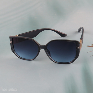Factory supply fashion men women plastic frame <em>sunglasses</em> polarized <em>sunglasses</em>