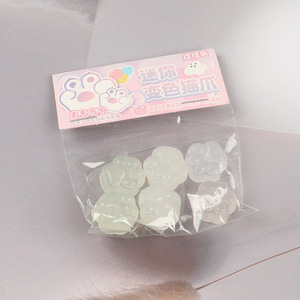 Online wholesale mini cat paw shape tpr squeeze toys vent toys