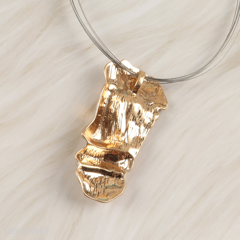 Low price delicate women fashion accessories alloy necklace