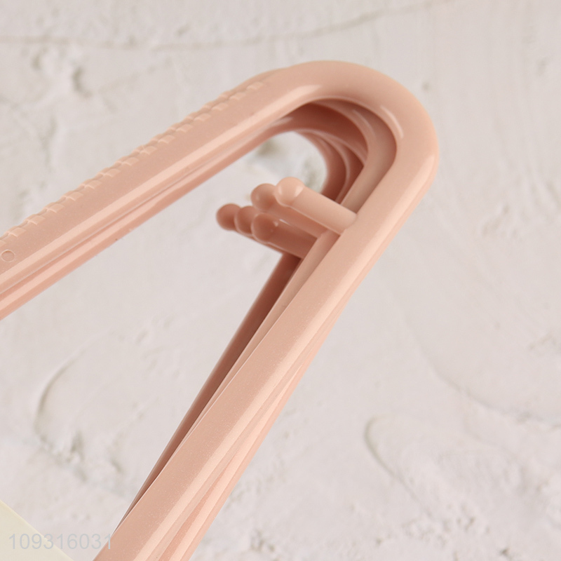 Factory price plastic clothes hanger clothes rack set