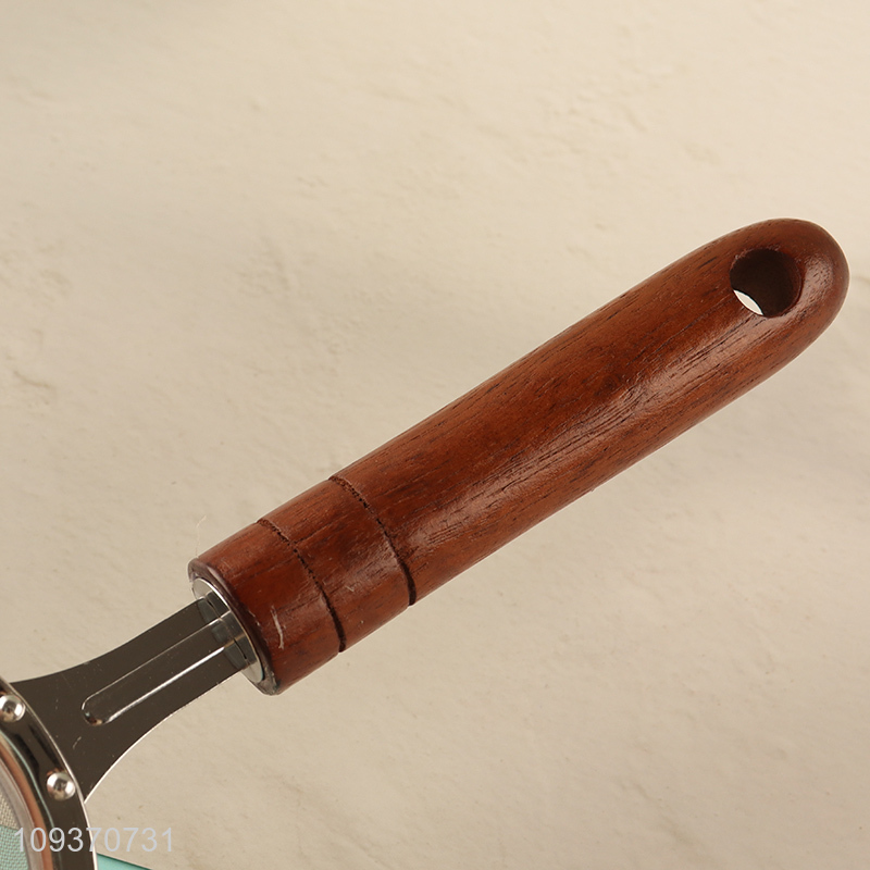 Top sale kitchen tool oil filter with wooden handle