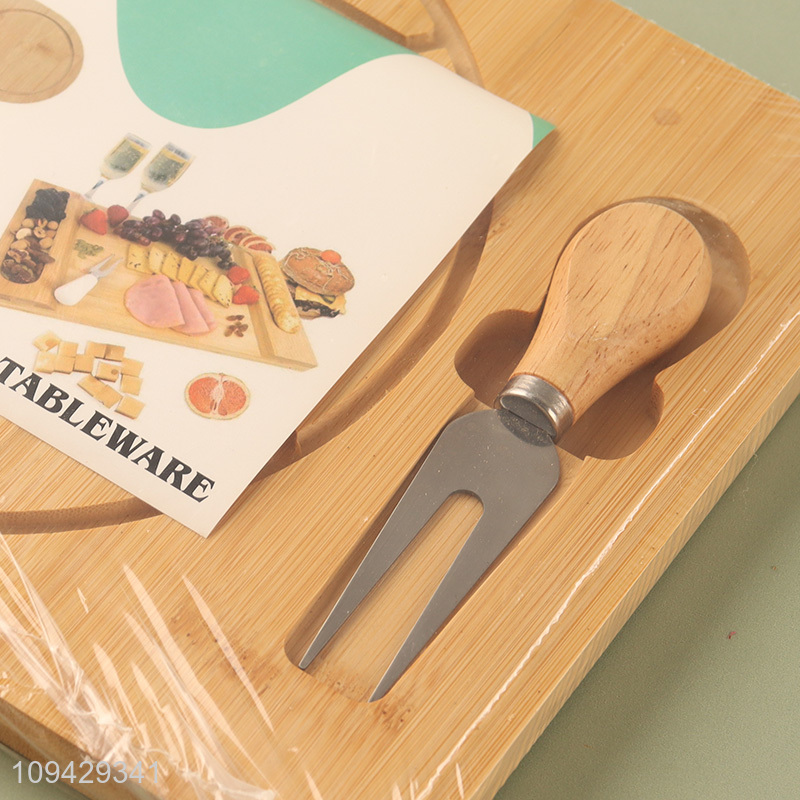 Good sale bamboo cheese board set with cheese knives